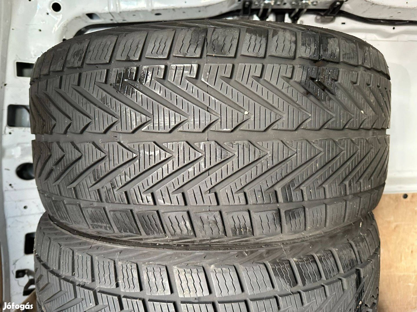 255/35R19 96W Vredestein téli gumi garnitúra [4db]